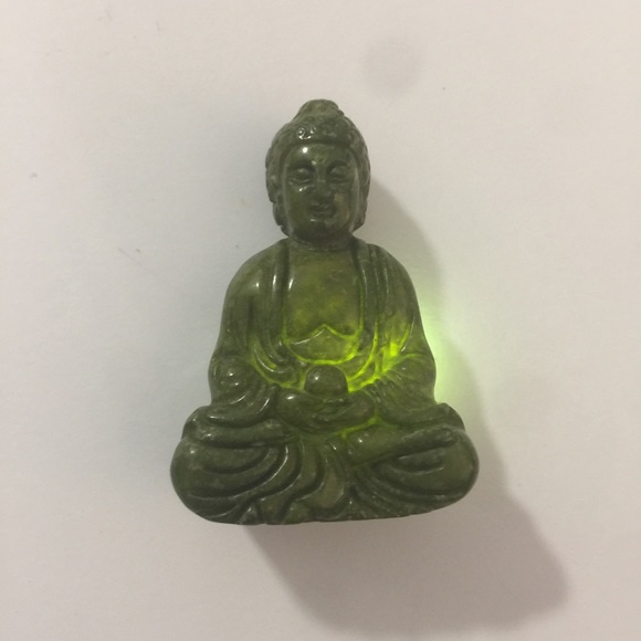 Hand Carved Buddha Pendant with drilled Hole - Picture 8 of 14